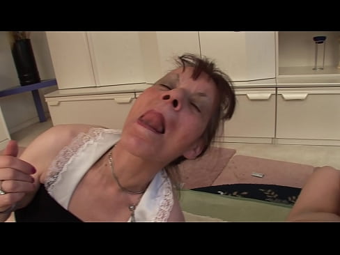 ❤️ Deux grands-mères et un grand-père font une partie à trois ❤ Vidéo de porno at fr.porngameshub.ru ❌️❤