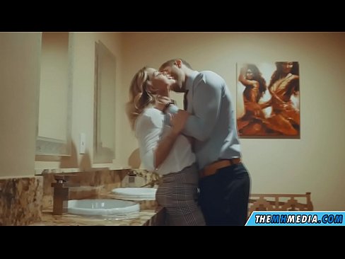 ❤️ Quand une blonde plantureuse vous séduit dans des toilettes publiques. ❤ Vidéo de porno at fr.porngameshub.ru ❌️❤